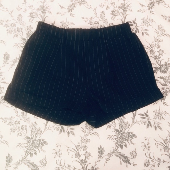 🌺2 for $30🌺 Black dress shorts - Picture 1 of 4